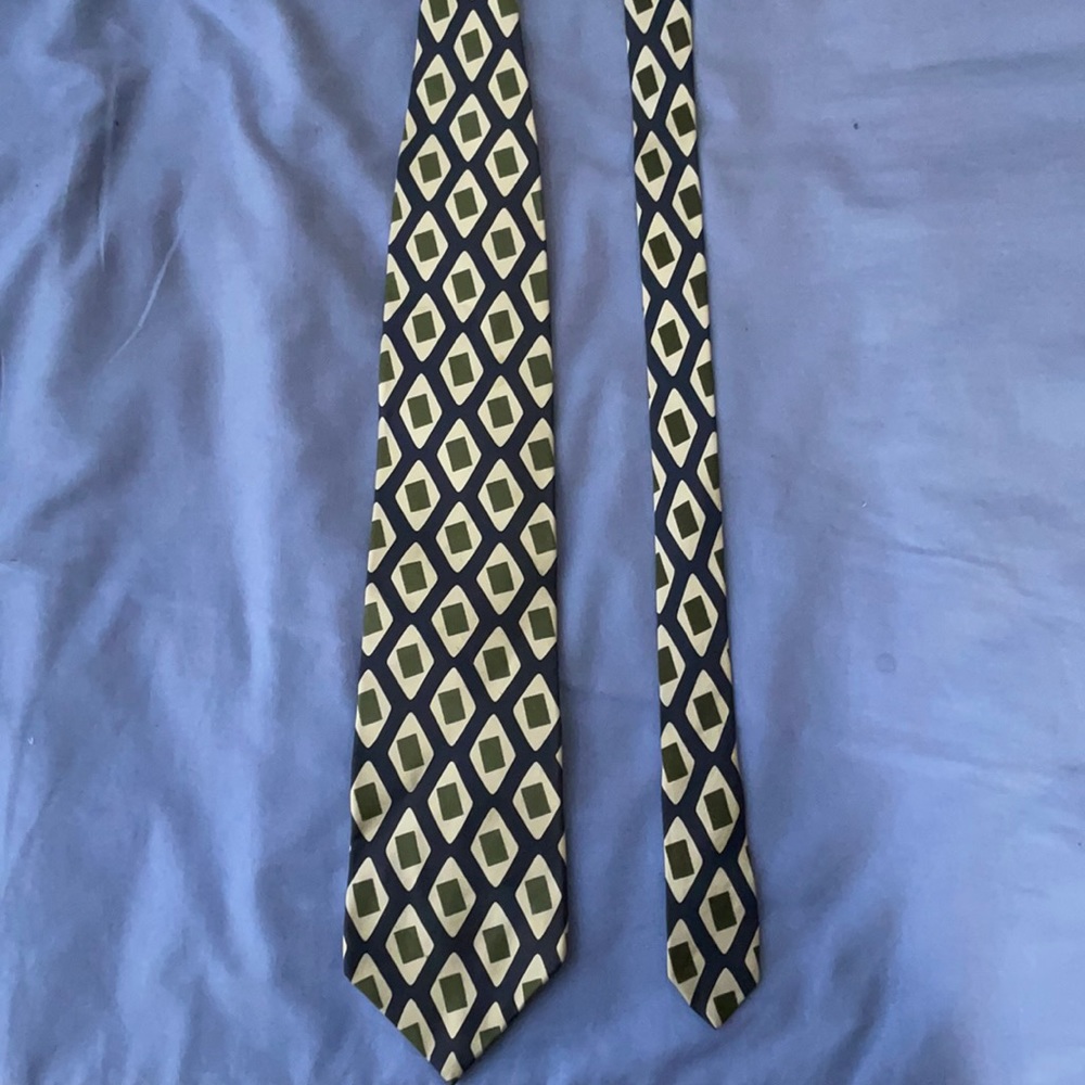 Structure Be Collesarai tie